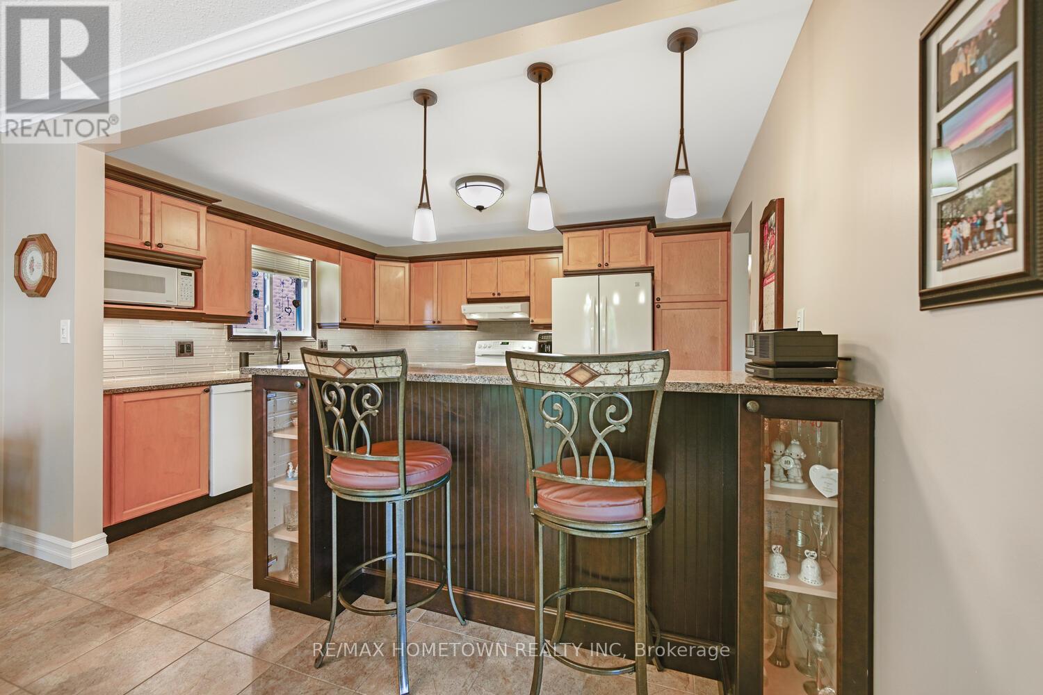 80 Cambridge Crescent, Brockville, Ontario  K6V 6L8 - Photo 12 - X12388402