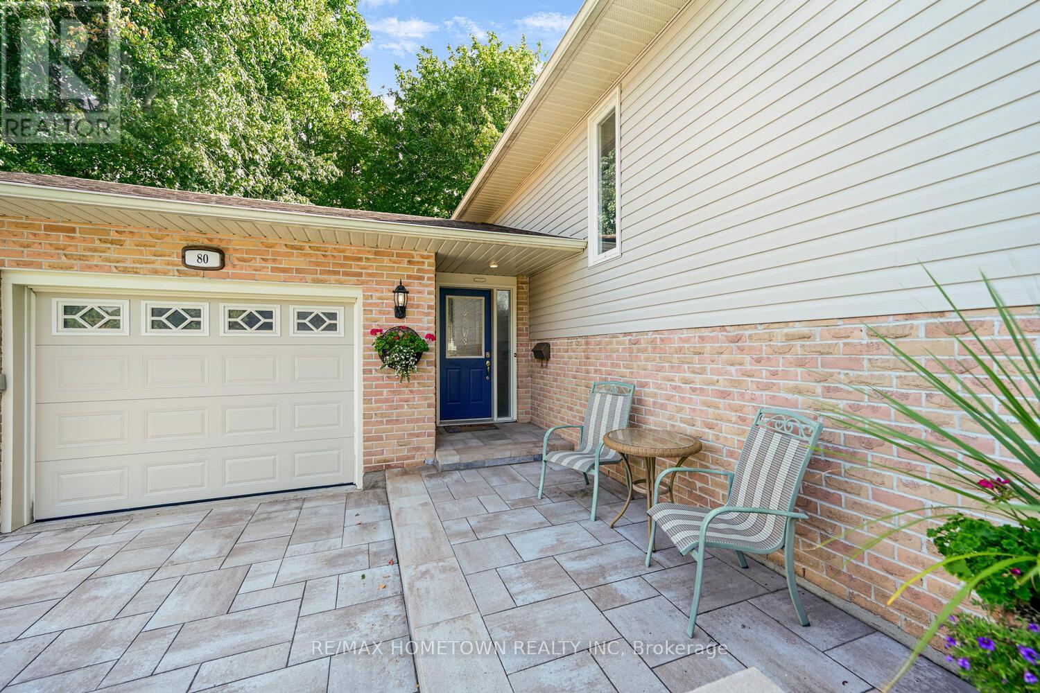 80 Cambridge Crescent, Brockville, Ontario  K6V 6L8 - Photo 2 - X12388402