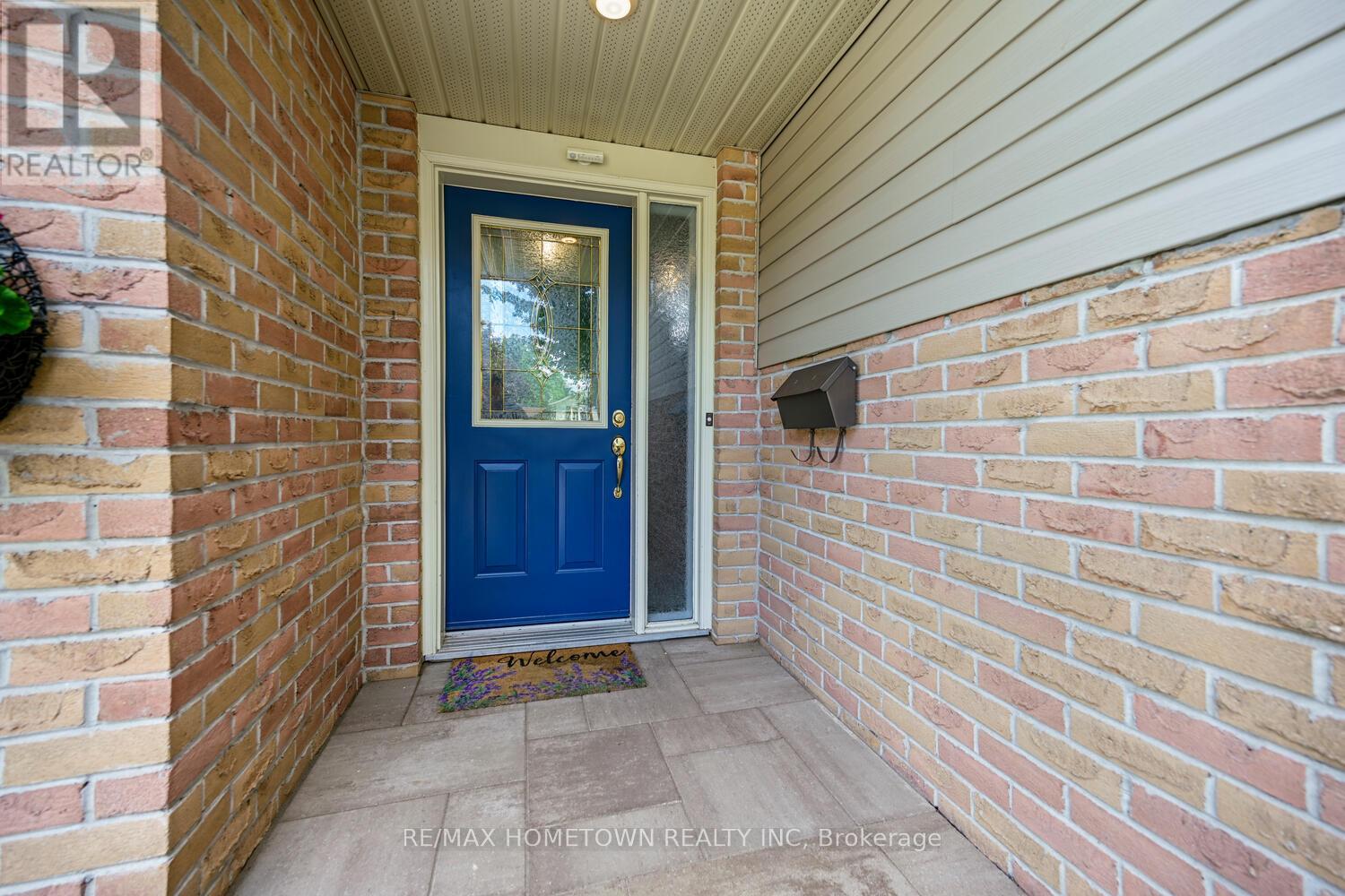 80 Cambridge Crescent, Brockville, Ontario  K6V 6L8 - Photo 3 - X12388402