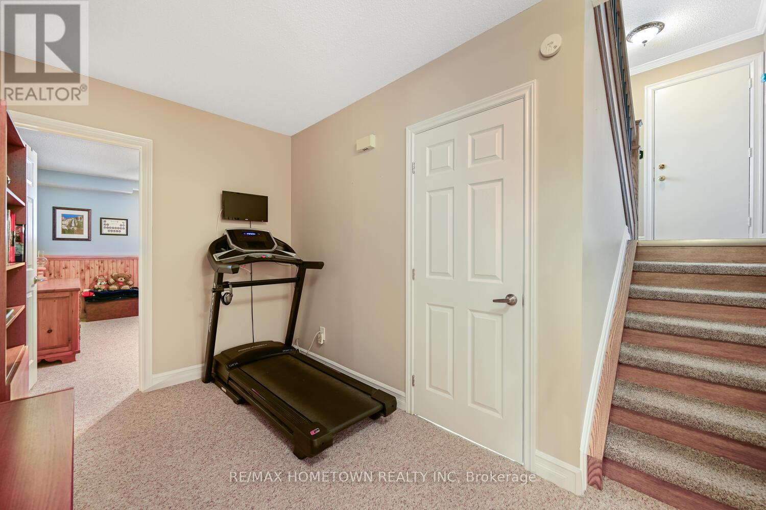 80 Cambridge Crescent, Brockville, Ontario  K6V 6L8 - Photo 35 - X12388402