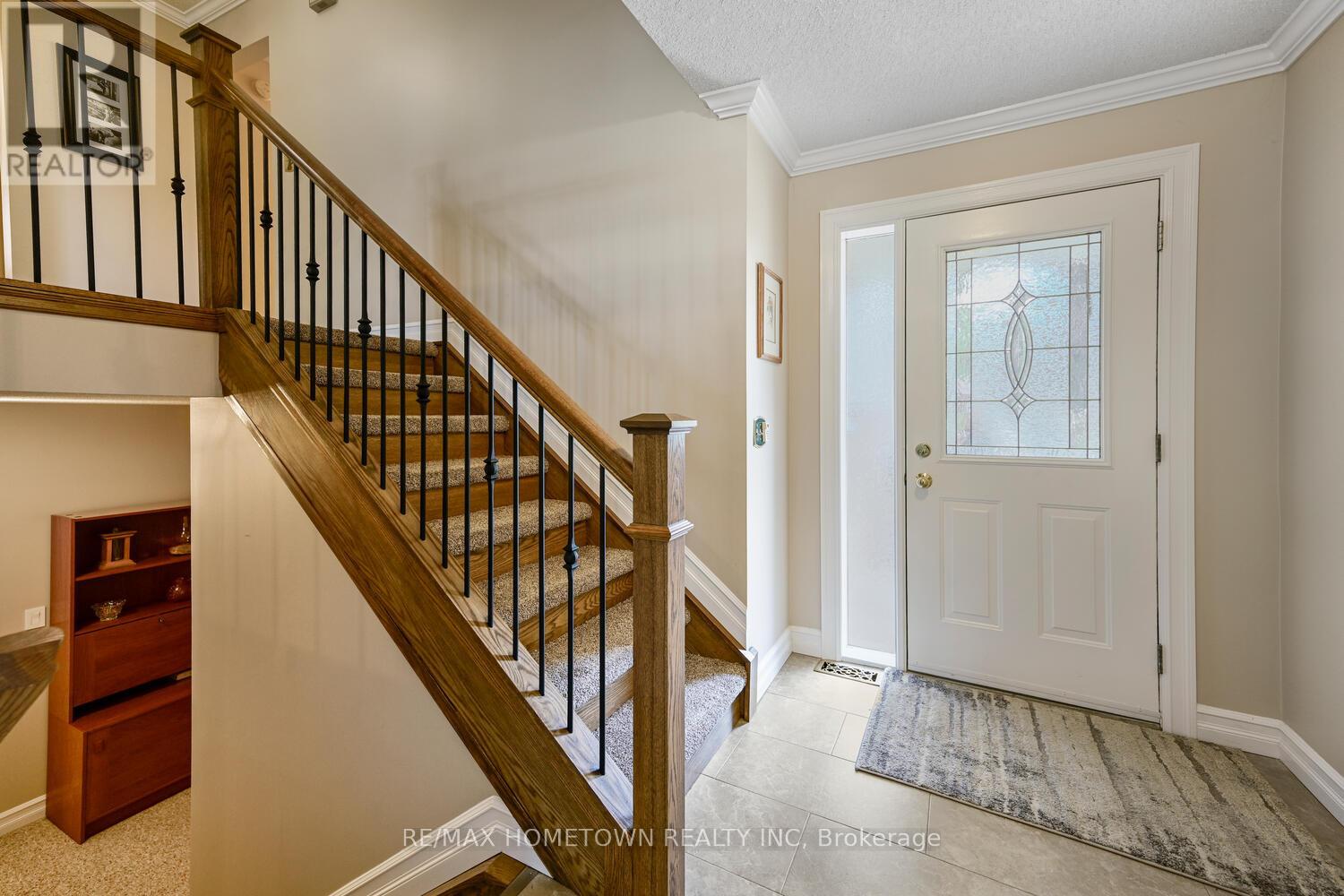 80 Cambridge Crescent, Brockville, Ontario  K6V 6L8 - Photo 5 - X12388402