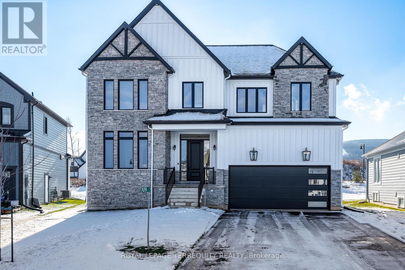 L/t - 109 Stillwater Crescent, Blue Mountains, Ontario  L9Y 4P5 - Photo 2 - X12355632