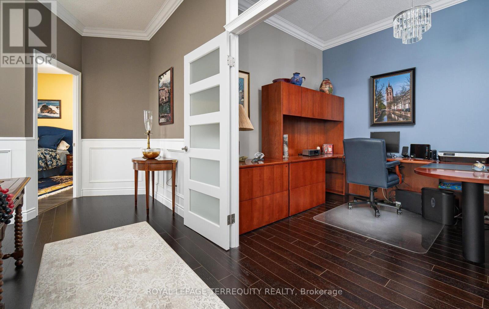 1302 - 1135 Royal York Road, Toronto, Ontario  M9A 0C3 - Photo 11 - W12388105