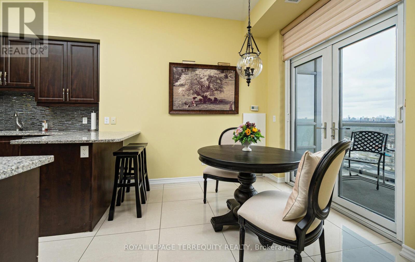 1302 - 1135 Royal York Road, Toronto, Ontario  M9A 0C3 - Photo 16 - W12388105