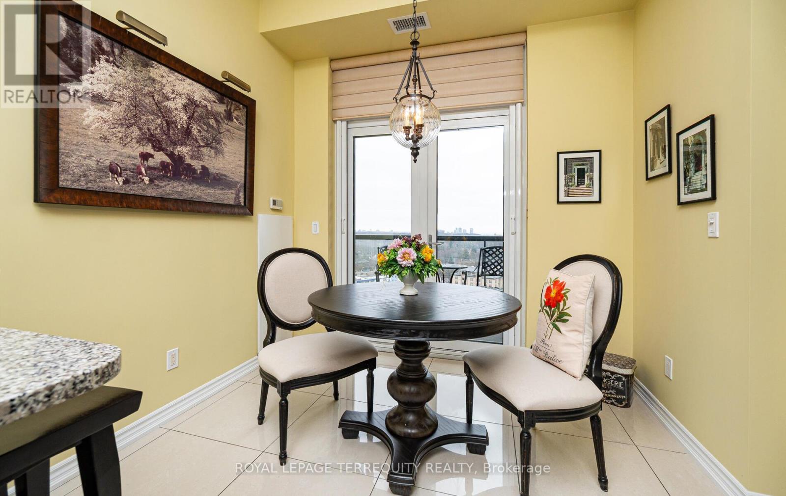 1302 - 1135 Royal York Road, Toronto, Ontario  M9A 0C3 - Photo 17 - W12388105