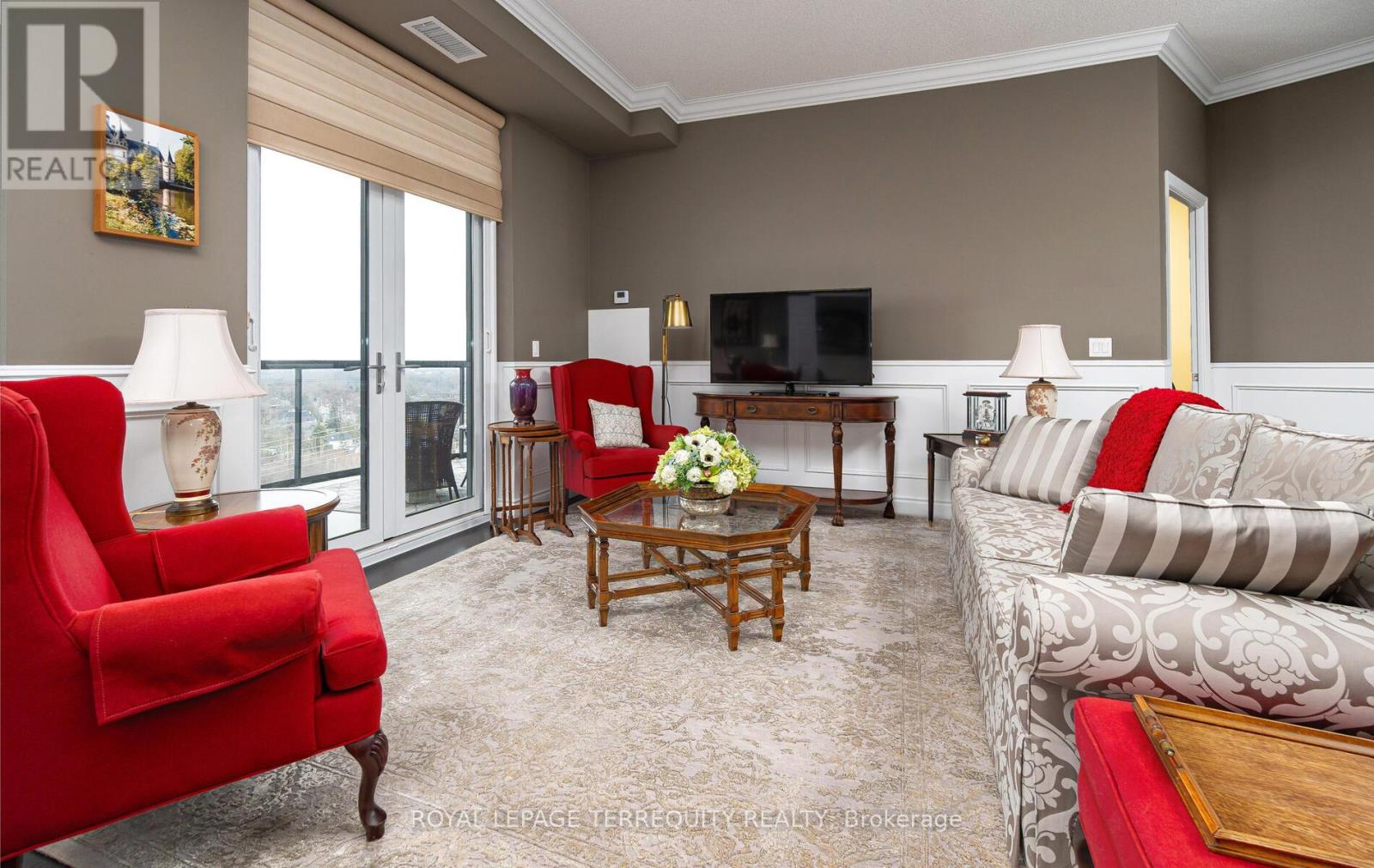 1302 - 1135 Royal York Road, Toronto, Ontario  M9A 0C3 - Photo 8 - W12388105