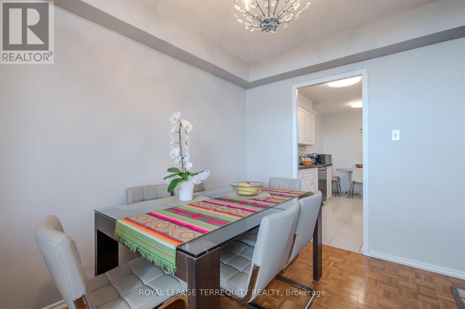 2201 - 155 Marlee Avenue, Toronto (Briar Hill-Belgravia), Ontario  M6B 4B5 - Photo 15 - W12388107