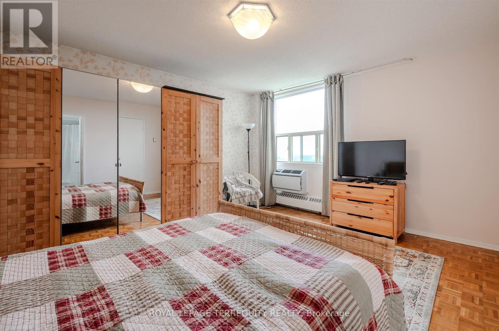 2201 - 155 Marlee Avenue, Toronto (Briar Hill-Belgravia), Ontario  M6B 4B5 - Photo 23 - W12388107