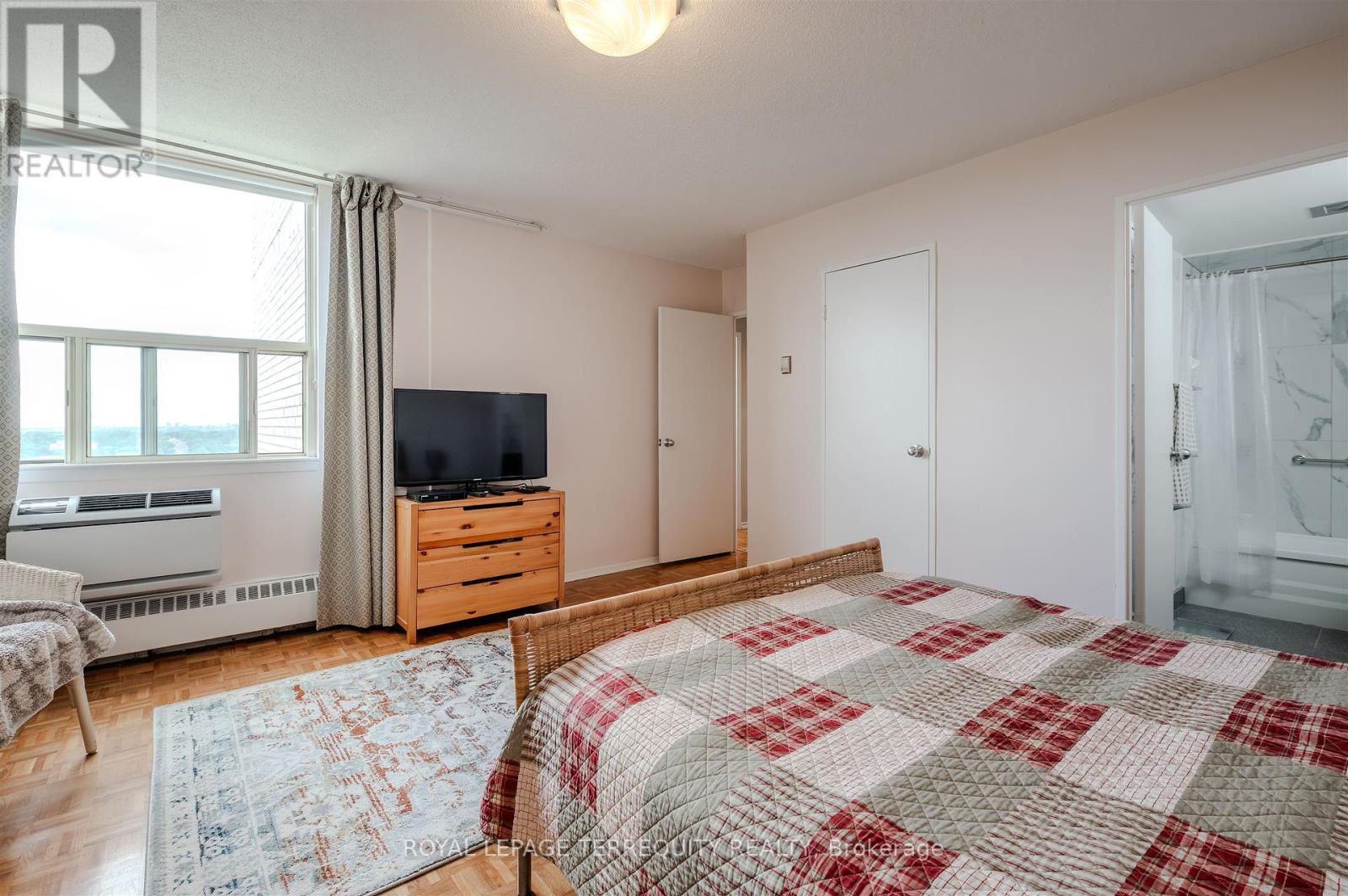 2201 - 155 Marlee Avenue, Toronto (Briar Hill-Belgravia), Ontario  M6B 4B5 - Photo 25 - W12388107