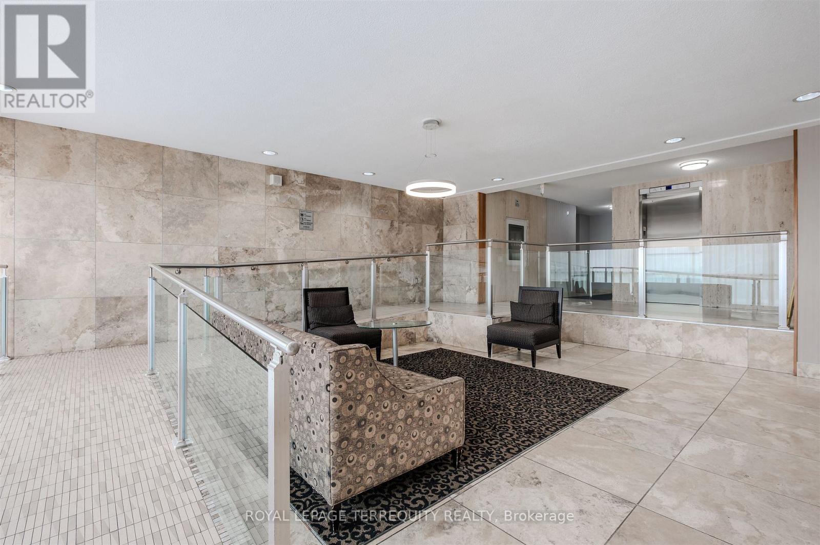 2201 - 155 Marlee Avenue, Toronto (Briar Hill-Belgravia), Ontario  M6B 4B5 - Photo 3 - W12388107