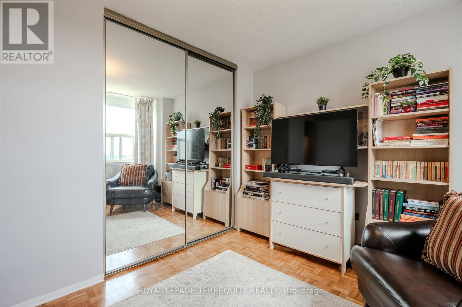 2201 - 155 Marlee Avenue, Toronto (Briar Hill-Belgravia), Ontario  M6B 4B5 - Photo 34 - W12388107