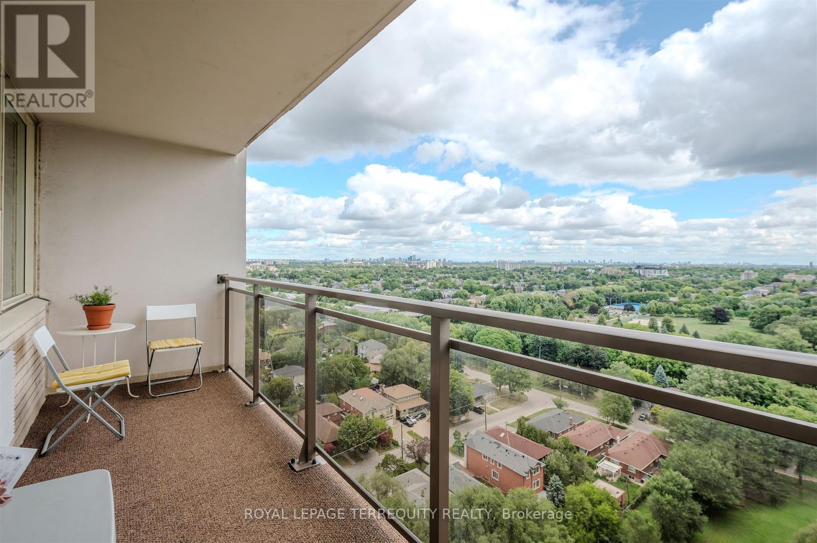 2201 - 155 Marlee Avenue, Toronto (Briar Hill-Belgravia), Ontario  M6B 4B5 - Photo 37 - W12388107