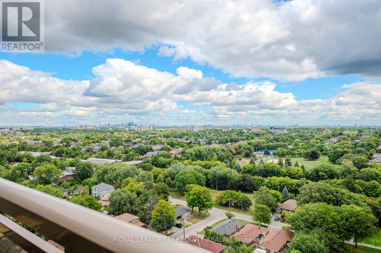 2201 - 155 Marlee Avenue, Toronto (Briar Hill-Belgravia), Ontario  M6B 4B5 - Photo 39 - W12388107