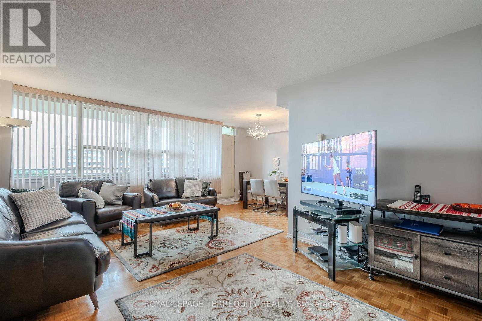 2201 - 155 Marlee Avenue, Toronto (Briar Hill-Belgravia), Ontario  M6B 4B5 - Photo 7 - W12388107