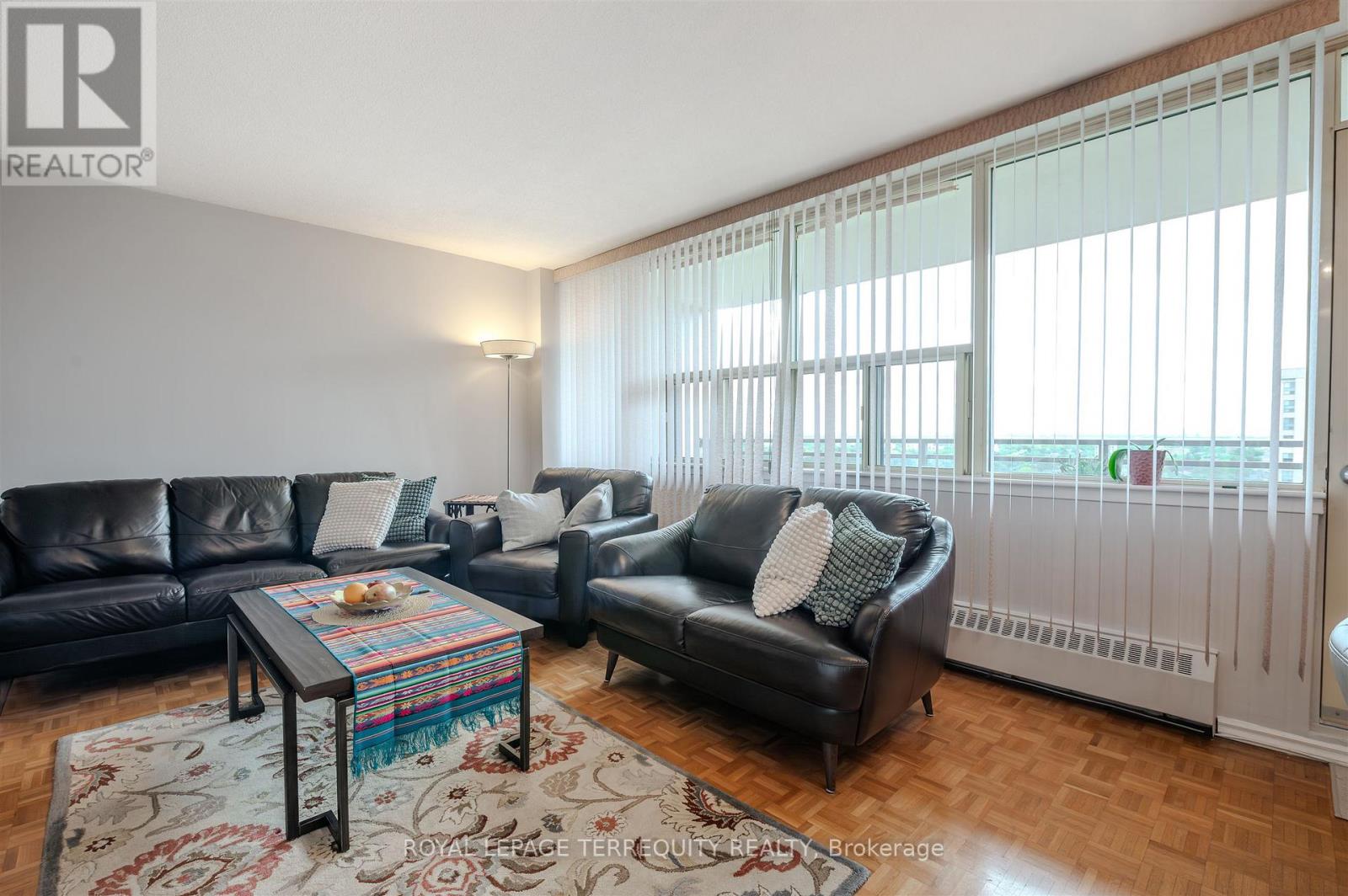 2201 - 155 Marlee Avenue, Toronto (Briar Hill-Belgravia), Ontario  M6B 4B5 - Photo 9 - W12388107