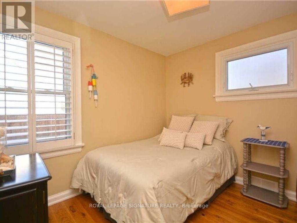 45 Crescent Road, Oakville (Co Central), Ontario  L6K 1W3 - Photo 12 - W12388110