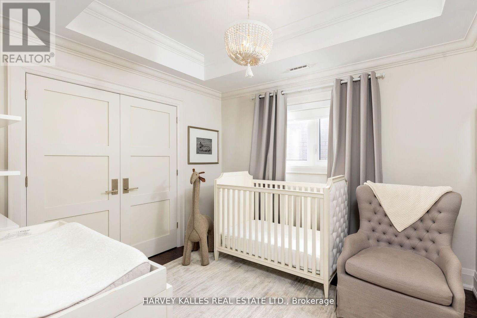 72b Renfield Street, Toronto (Brookhaven-Amesbury), Ontario  M6M 4V7 - Photo 13 - W12388128
