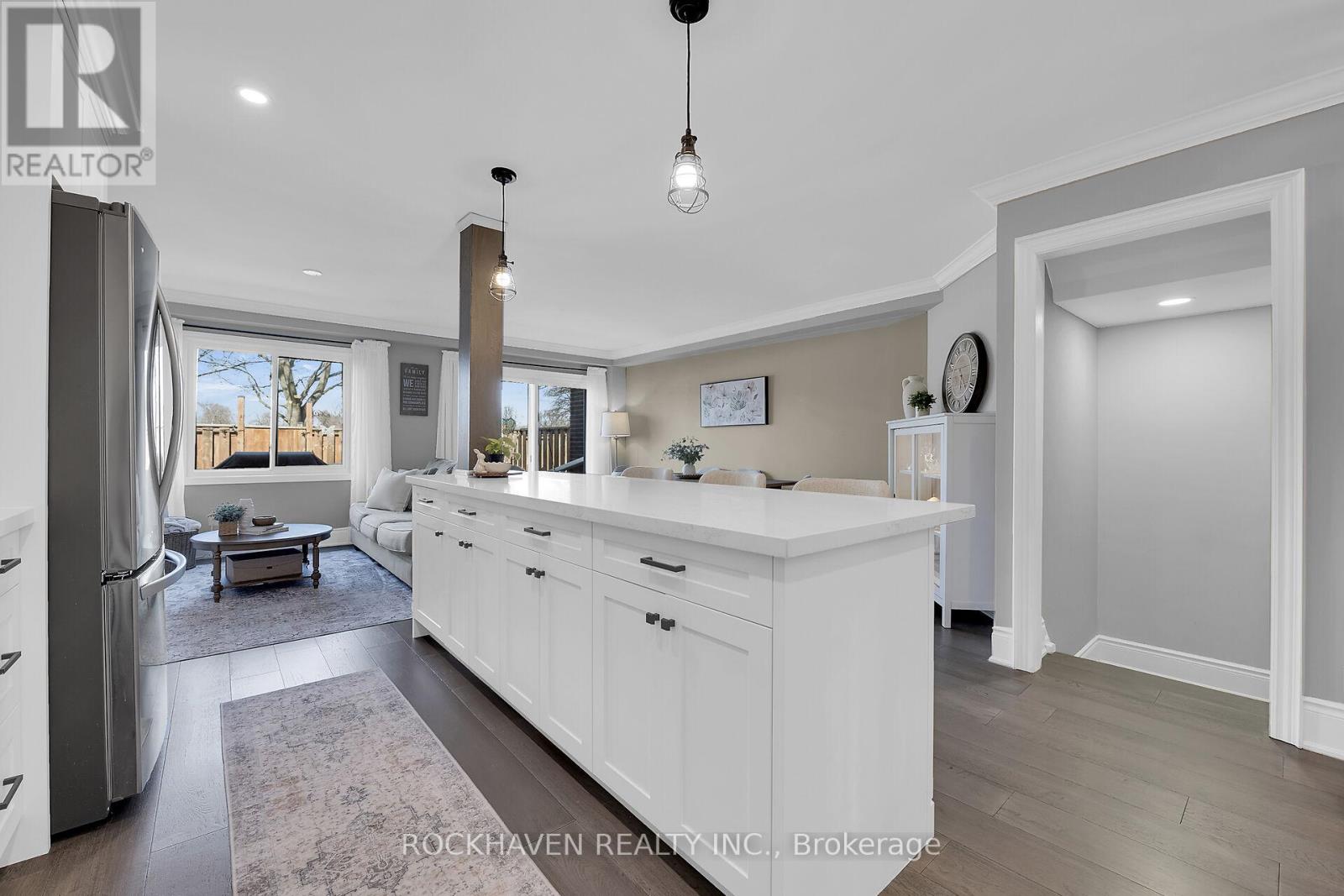 2 - 4201 Longmoor Drive, Burlington (Shoreacres), Ontario  L7L 5J9 - Photo 12 - W12388130