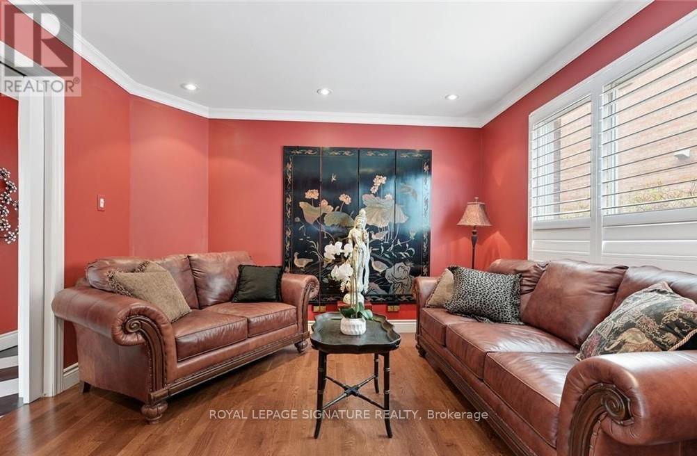 4285 Credit Pointe Drive, Mississauga (East Credit), Ontario  L5M 3J8 - Photo 17 - W12388158