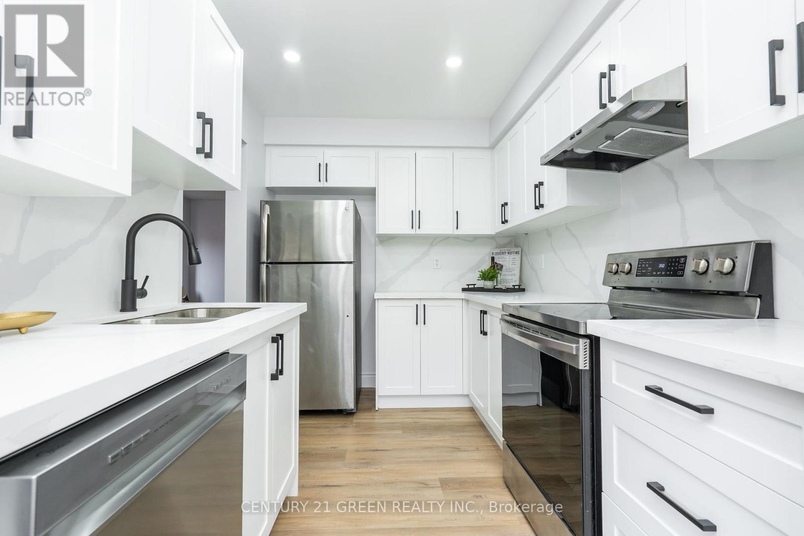 21 Galtee Road, Brampton (Credit Valley), Ontario  L6X 0J5 - Photo 16 - W12388160