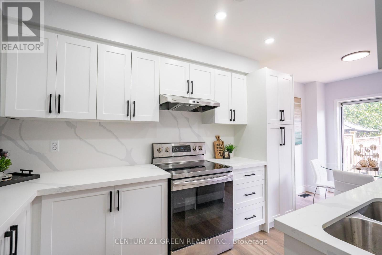 21 Galtee Road, Brampton (Credit Valley), Ontario  L6X 0J5 - Photo 18 - W12388160