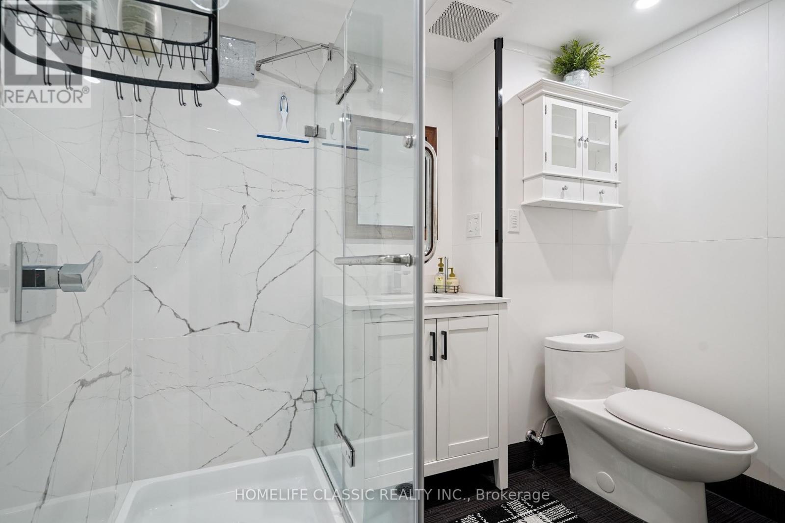 67 Beaver Bend Crescent, Toronto, Ontario  M9B 5R4 - Photo 31 - W12388186