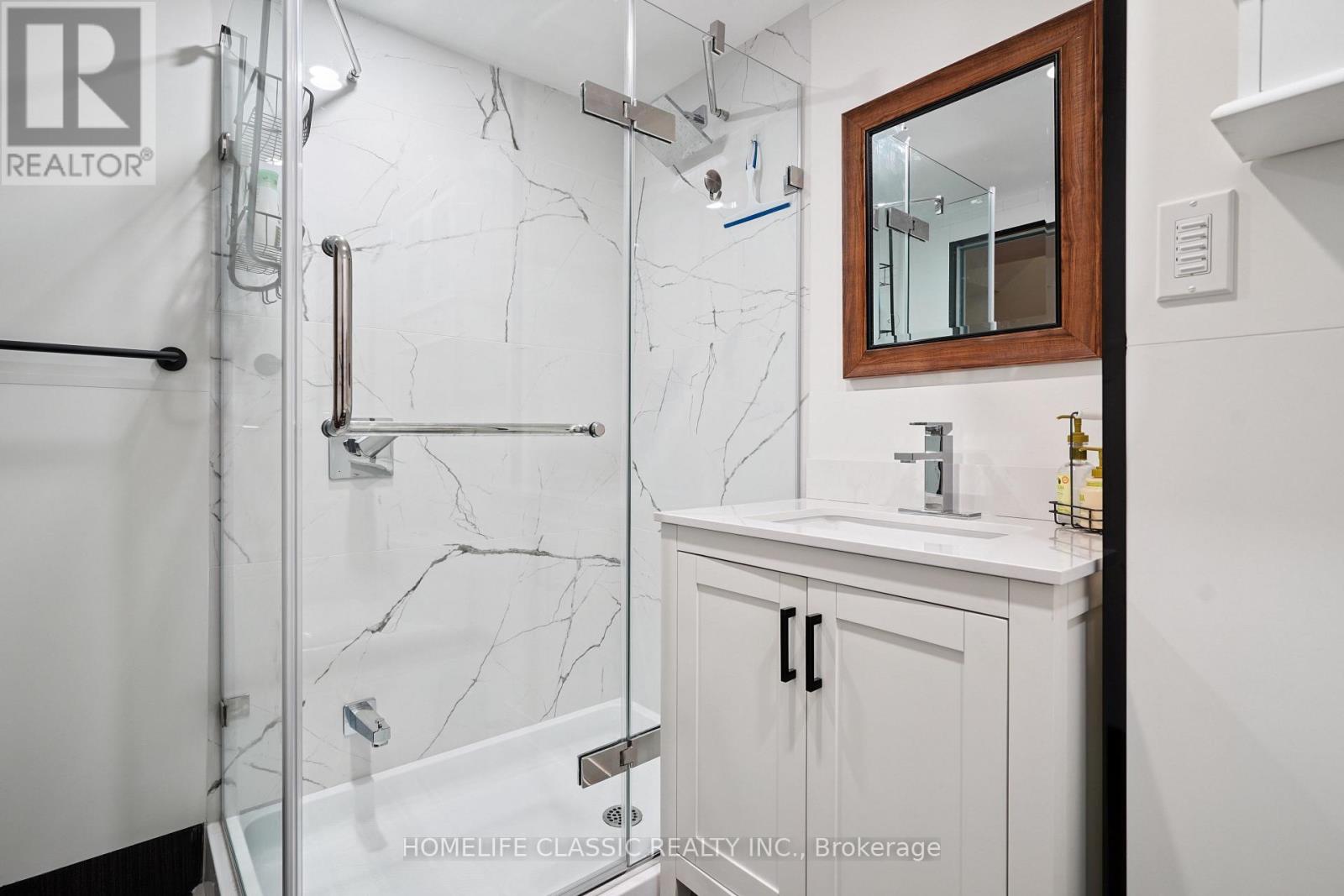 67 Beaver Bend Crescent, Toronto, Ontario  M9B 5R4 - Photo 32 - W12388186