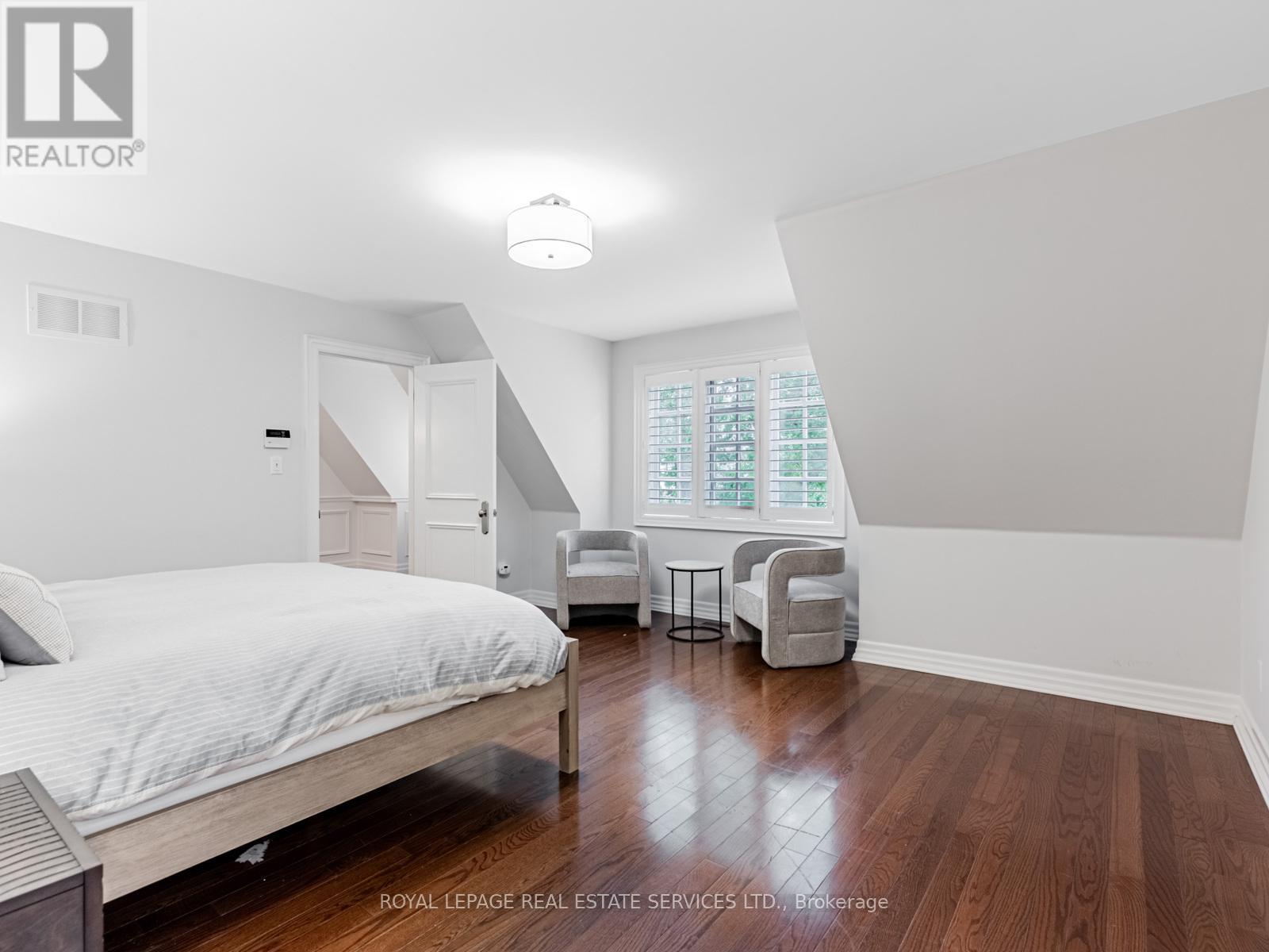 5 Reid Manor, Toronto, Ontario  M8Y 2H8 - Photo 22 - W12388209