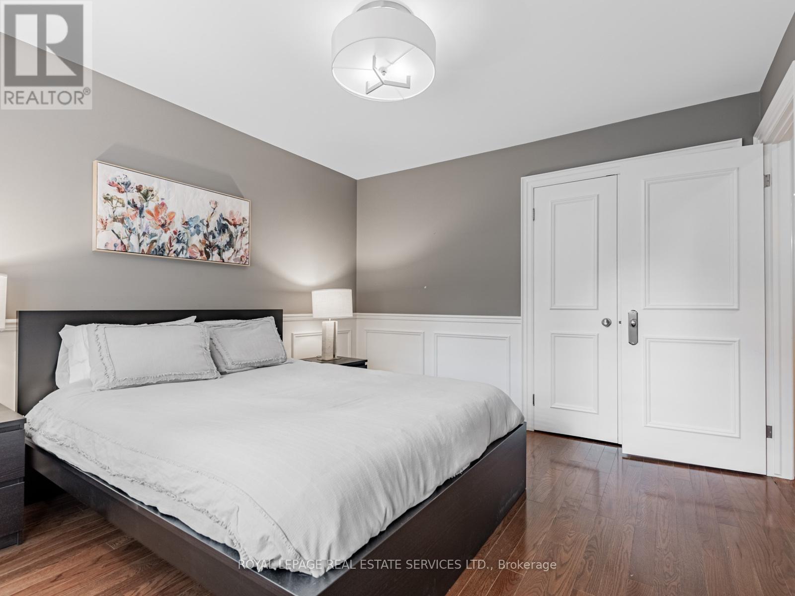 5 Reid Manor, Toronto, Ontario  M8Y 2H8 - Photo 29 - W12388209