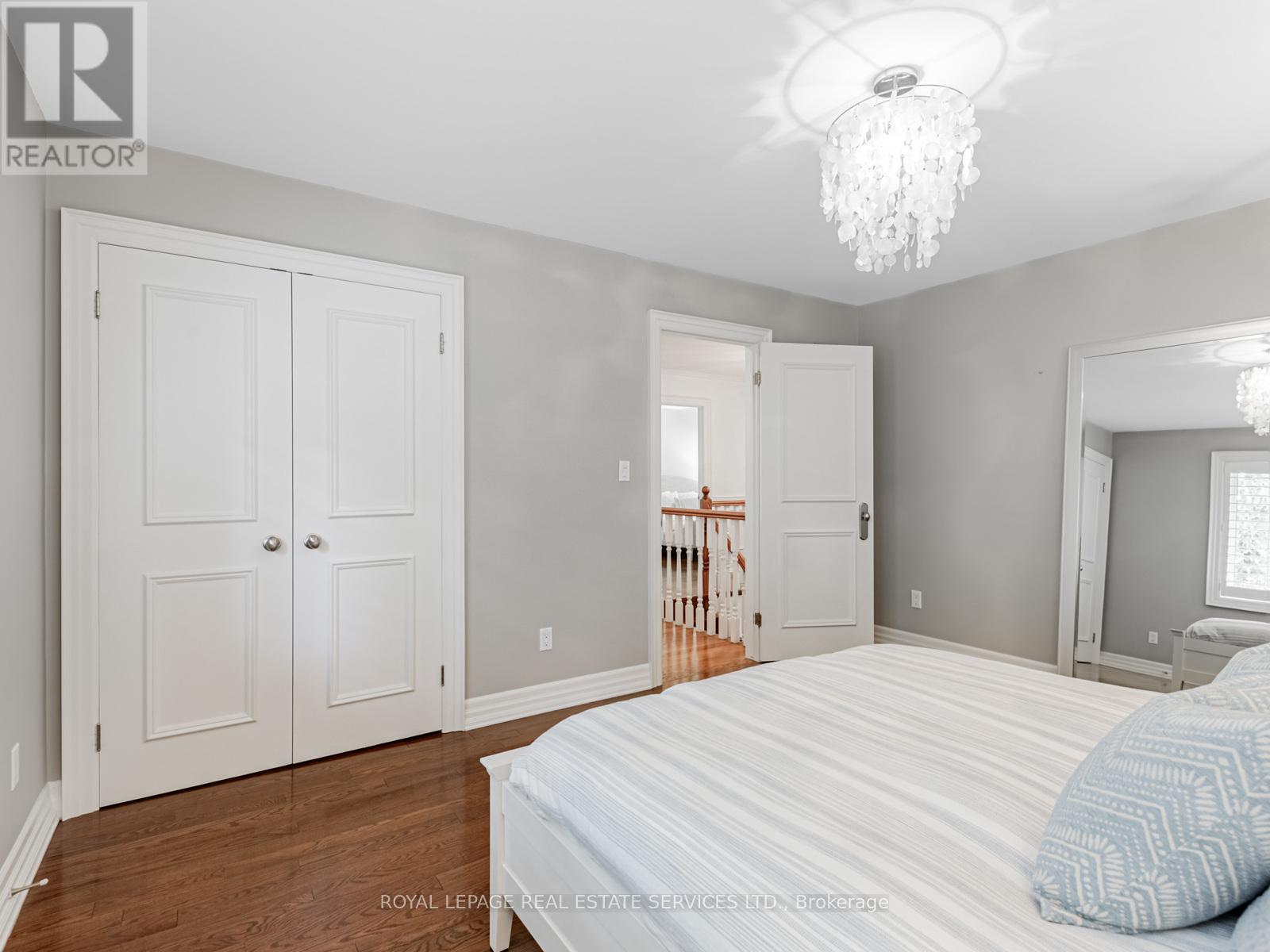 5 Reid Manor, Toronto, Ontario  M8Y 2H8 - Photo 32 - W12388209