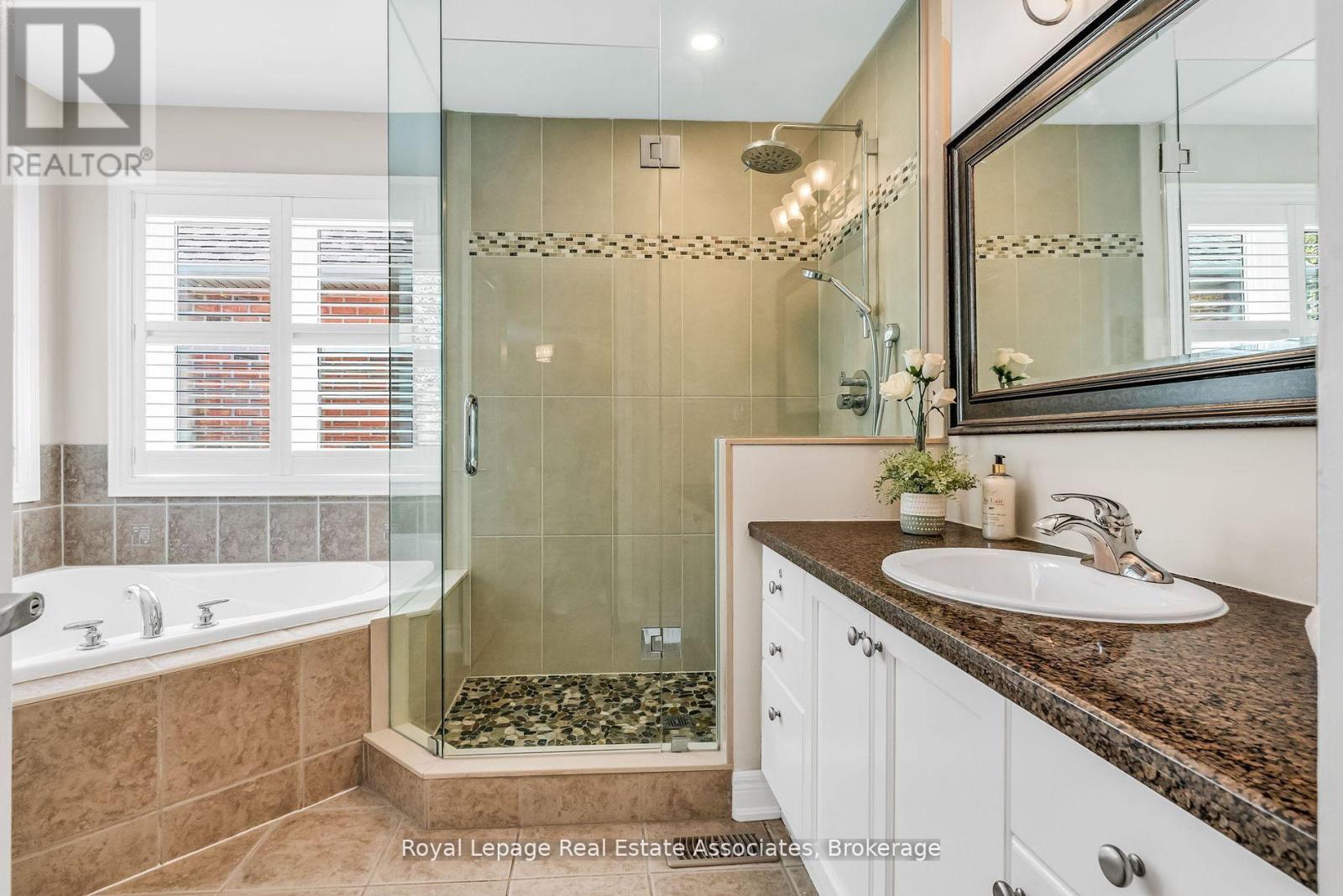 273 Duskywing Way, Oakville, Ontario  L6L 6X5 - Photo 37 - W12388211