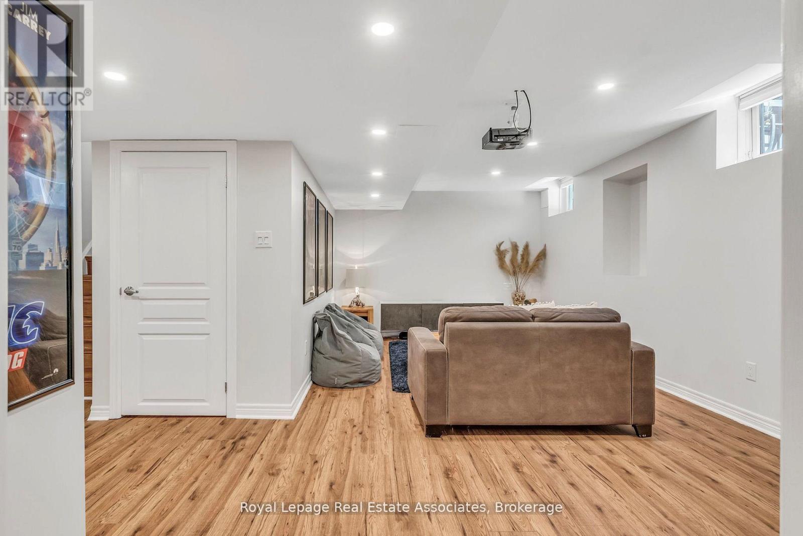 273 Duskywing Way, Oakville, Ontario  L6L 6X5 - Photo 41 - W12388211