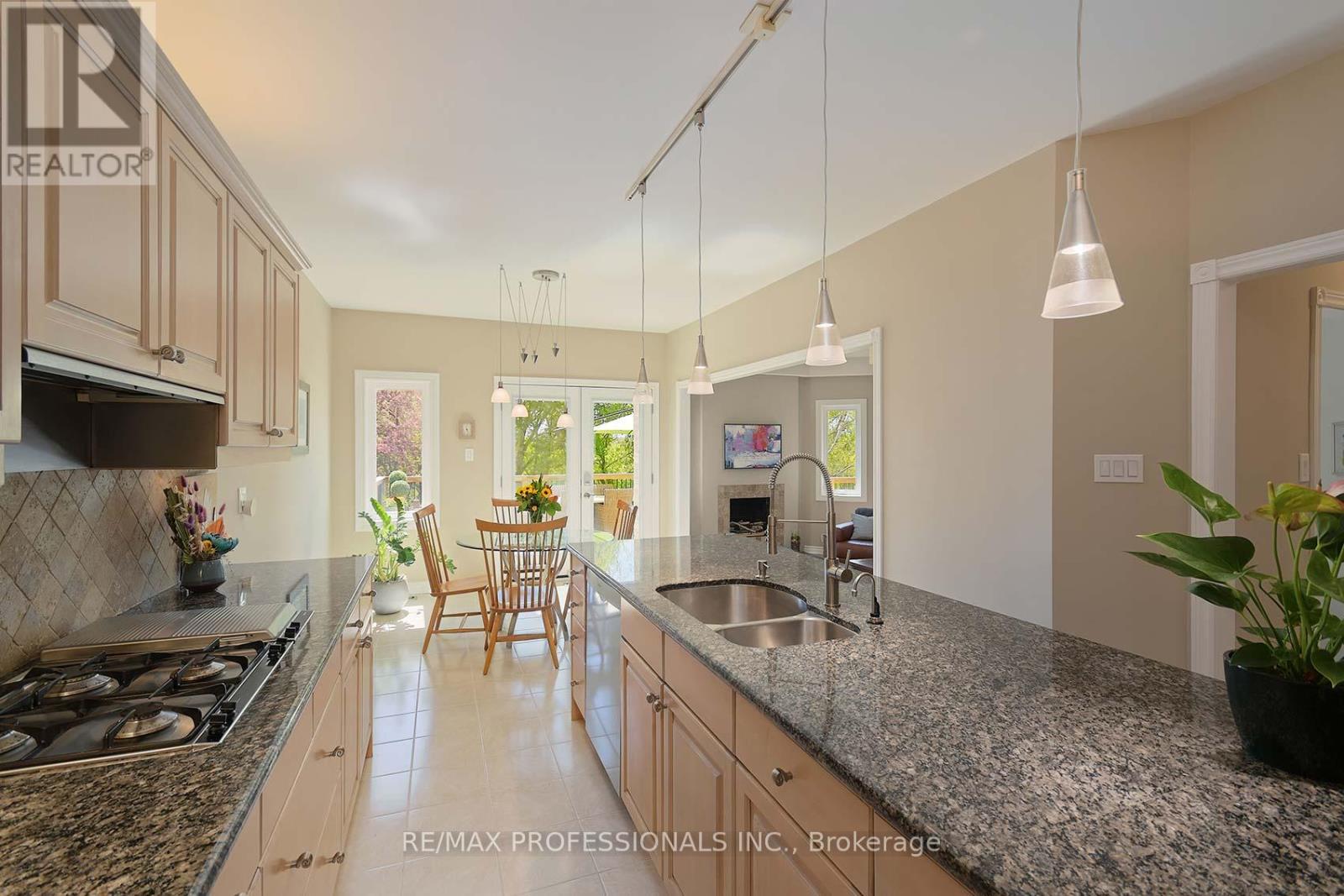 1777 Covington Terrace, Mississauga, Ontario  L5M 3M5 - Photo 11 - W12388237