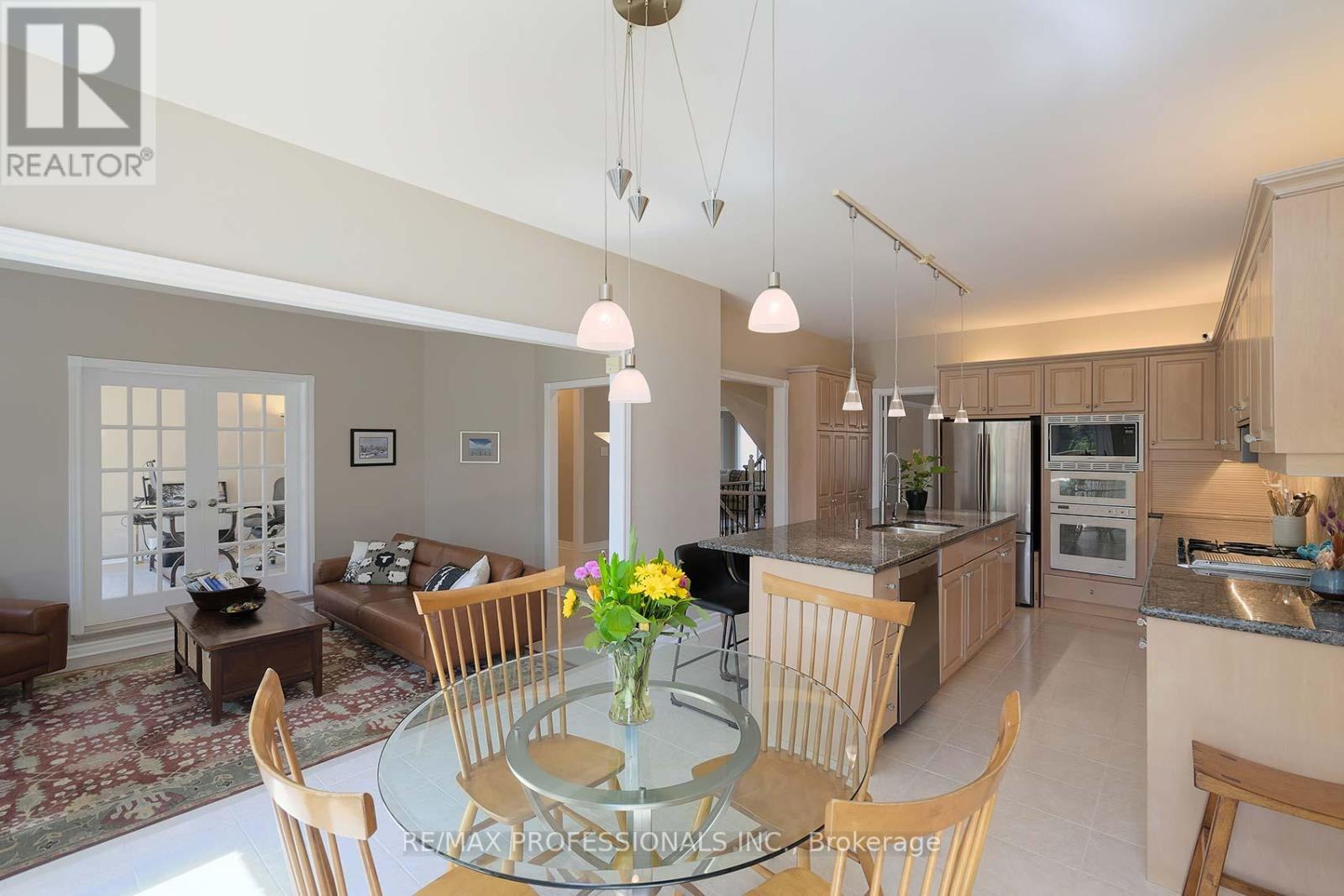 1777 Covington Terrace, Mississauga, Ontario  L5M 3M5 - Photo 12 - W12388237