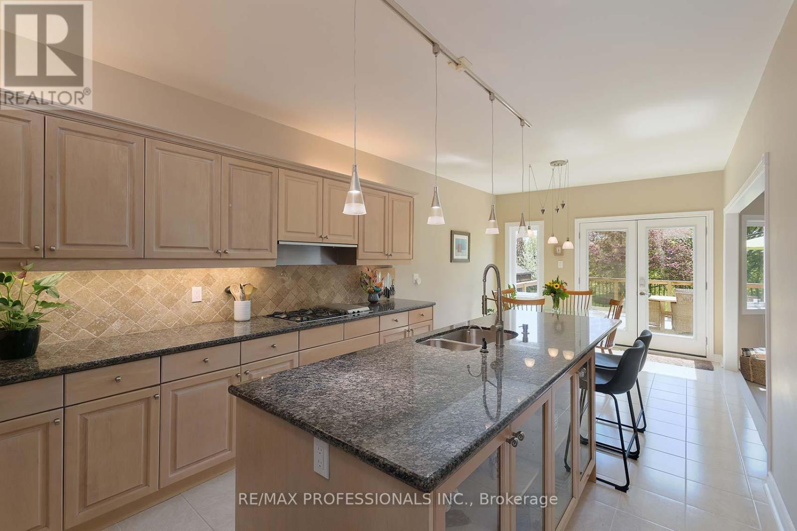 1777 Covington Terrace, Mississauga, Ontario  L5M 3M5 - Photo 13 - W12388237