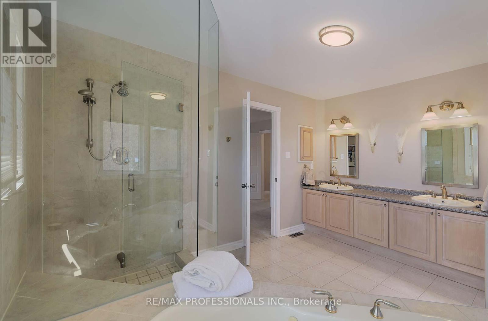1777 Covington Terrace, Mississauga, Ontario  L5M 3M5 - Photo 29 - W12388237