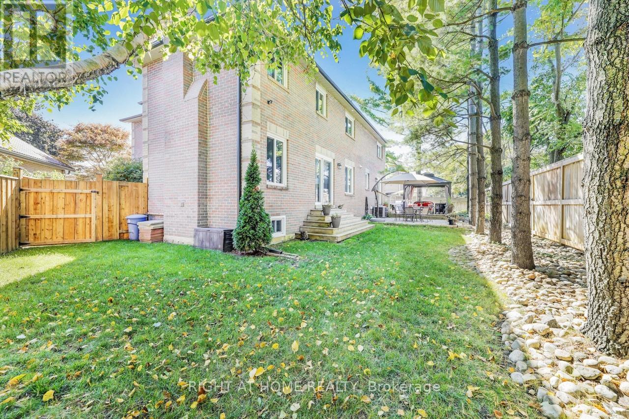 1665 Asgard Drive, Mississauga, Ontario  L5E 3G5 - Photo 37 - W12388255