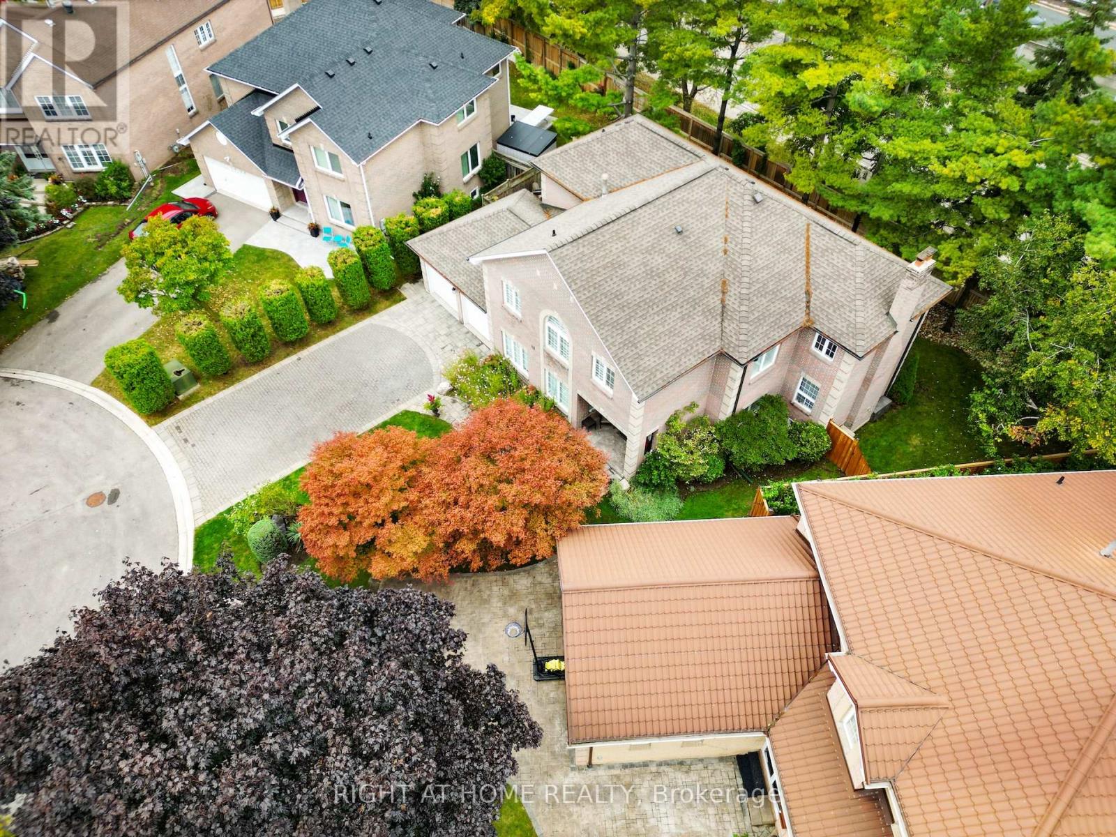 1665 Asgard Drive, Mississauga, Ontario  L5E 3G5 - Photo 41 - W12388255
