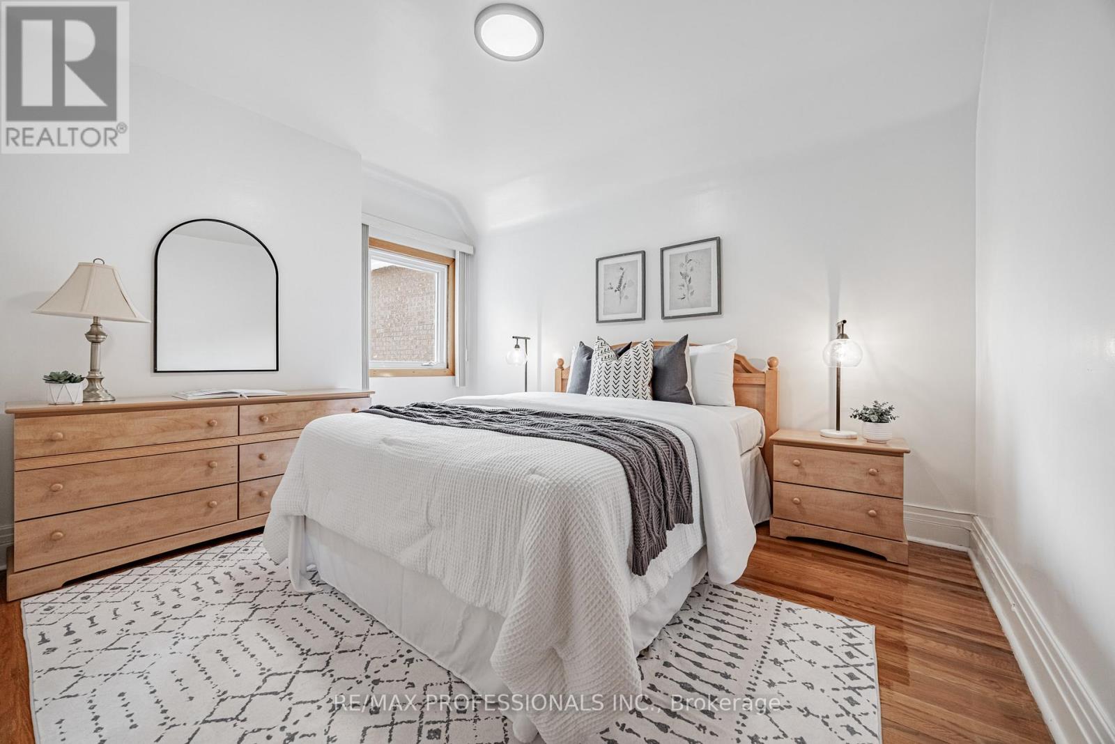 507 Salem Avenue N, Toronto, Ontario  M6H 3C9 - Photo 12 - W12388256