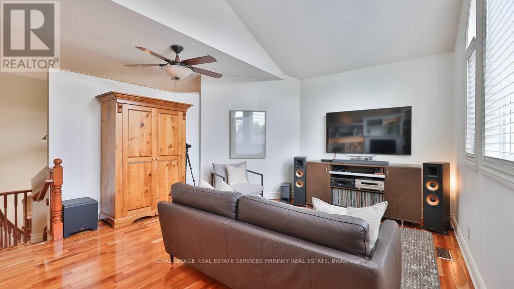 5570 Mcfarren Boulevard, Mississauga (Central Erin Mills), Ontario  L5M 5X8 - Photo 20 - W12388263