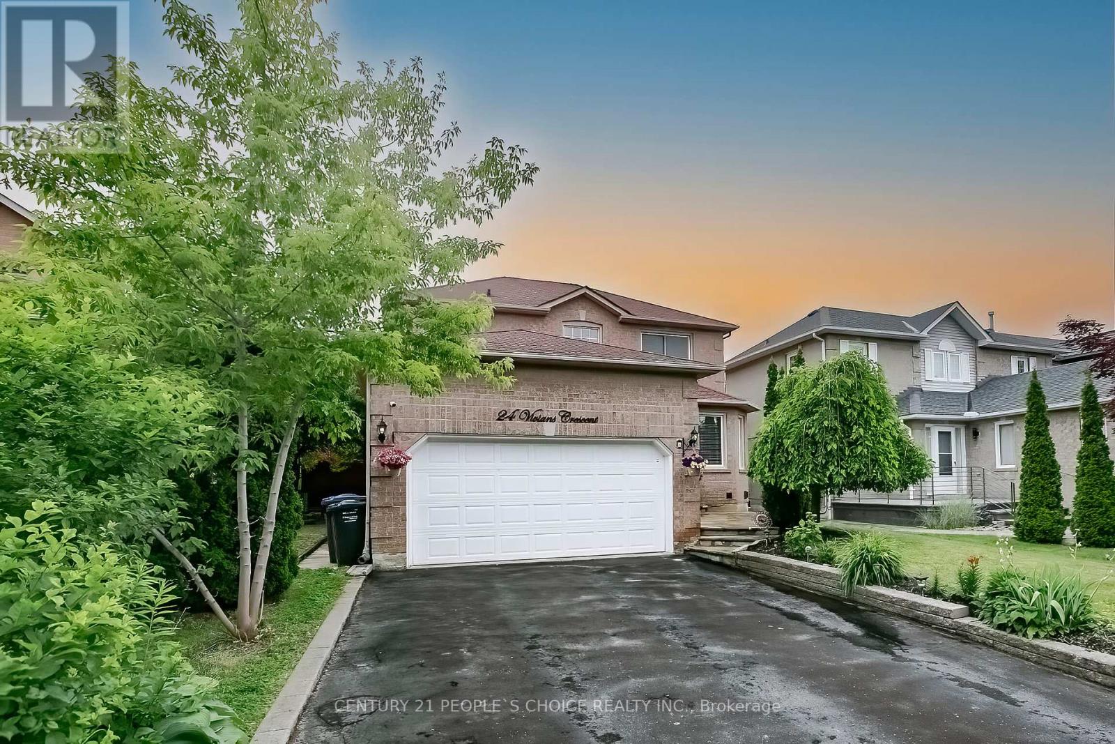 24 Vivians Crescent, Brampton (Fletcher's West), Ontario  L6Y 4V1 - Photo 1 - W12388315