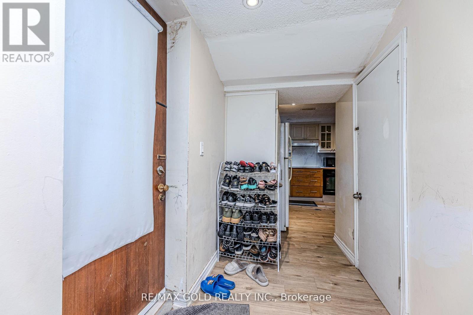 39 Harrow Street, Mississauga, Ontario  L4T 1J6 - Photo 32 - W12388317