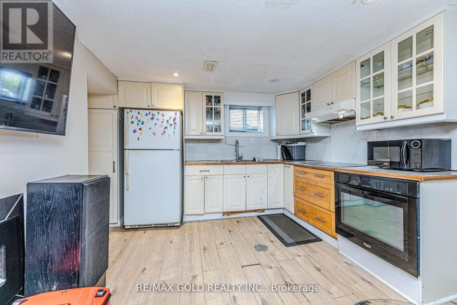 39 Harrow Street, Mississauga, Ontario  L4T 1J6 - Photo 33 - W12388317