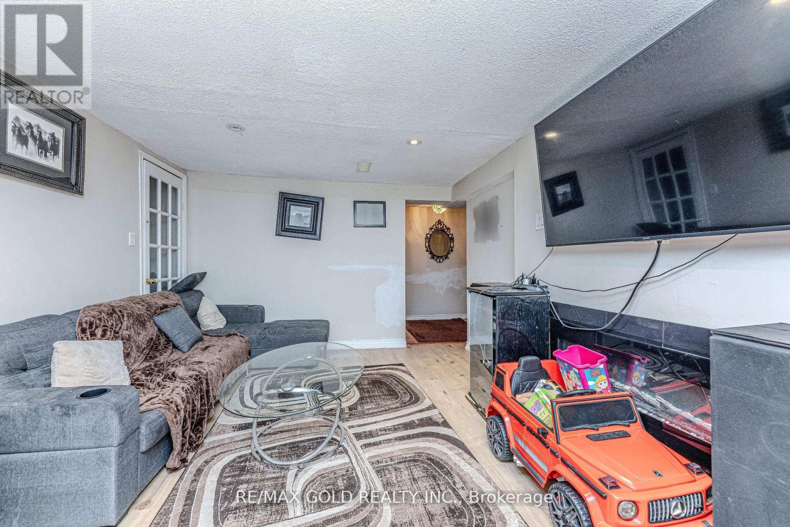 39 Harrow Street, Mississauga, Ontario  L4T 1J6 - Photo 34 - W12388317