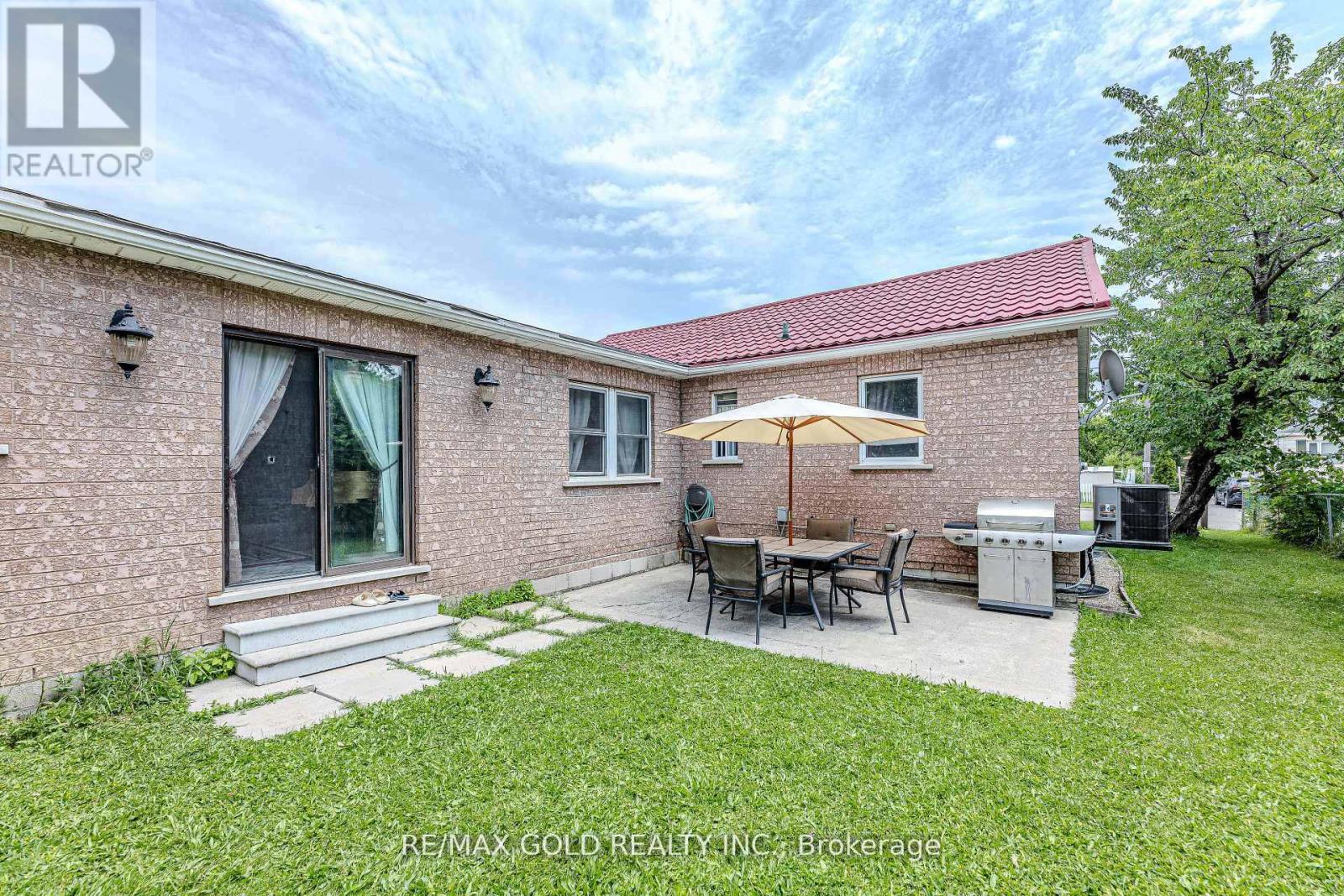 39 Harrow Street, Mississauga, Ontario  L4T 1J6 - Photo 37 - W12388317