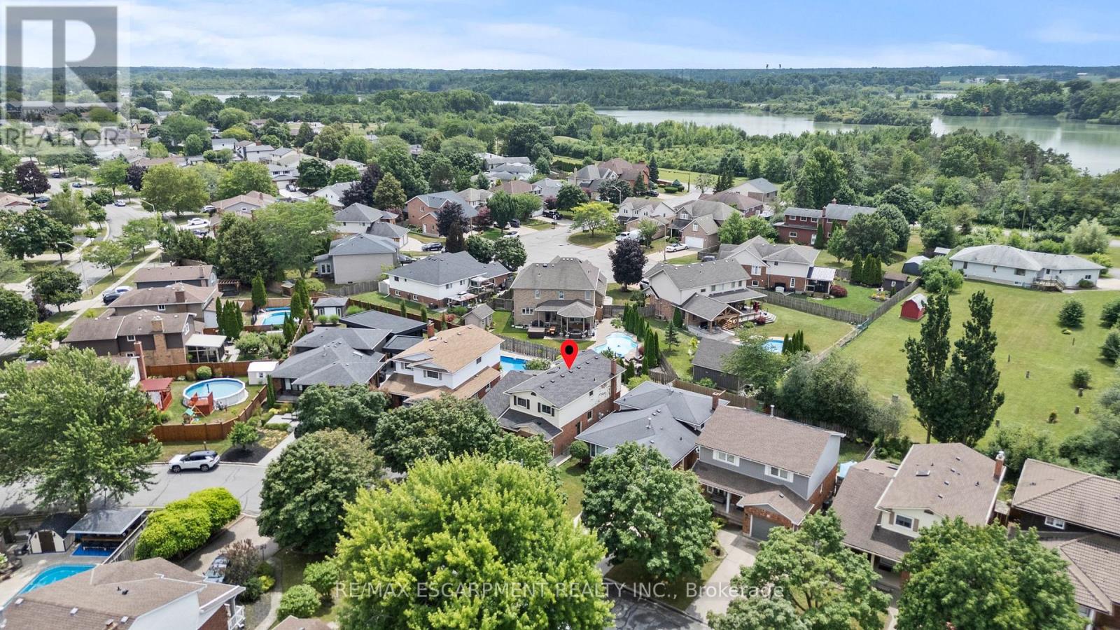 8 Coleman Court, Thorold (Confederation Heights), Ontario  L2V 4W3 - Photo 34 - X12388144