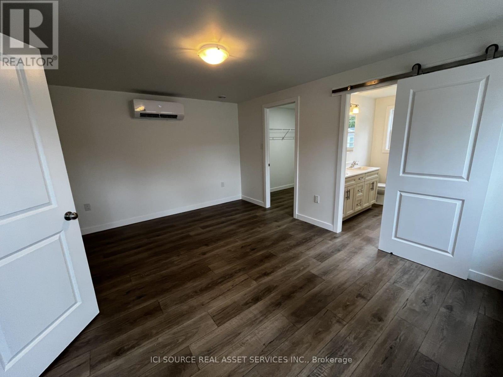 305 - 8250 County Rd 17, Clarence-Rockland, Ontario  K4K 1K7 - Photo 15 - X12388171
