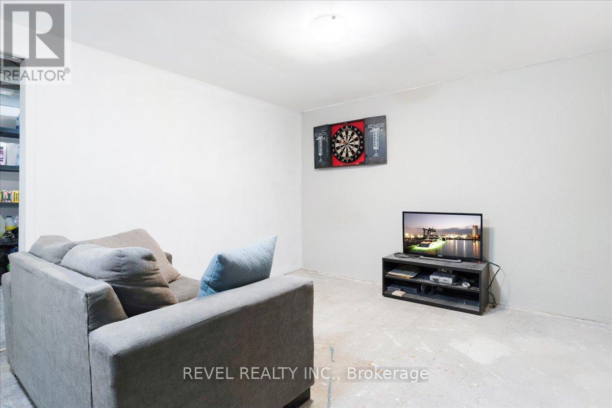 28a - 30 Regent Avenue, Hamilton (Falkirk), Ontario  L9B 1B3 - Photo 28 - X12388183