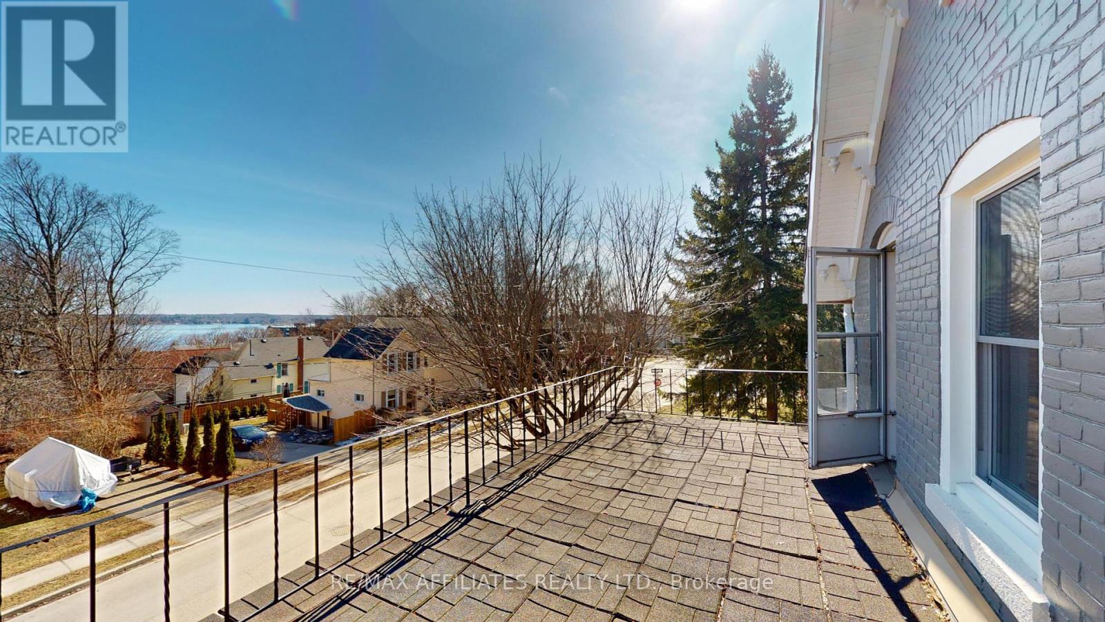 92 Pine Street, Brockville, Ontario  K6V 1G9 - Photo 4 - X12039980