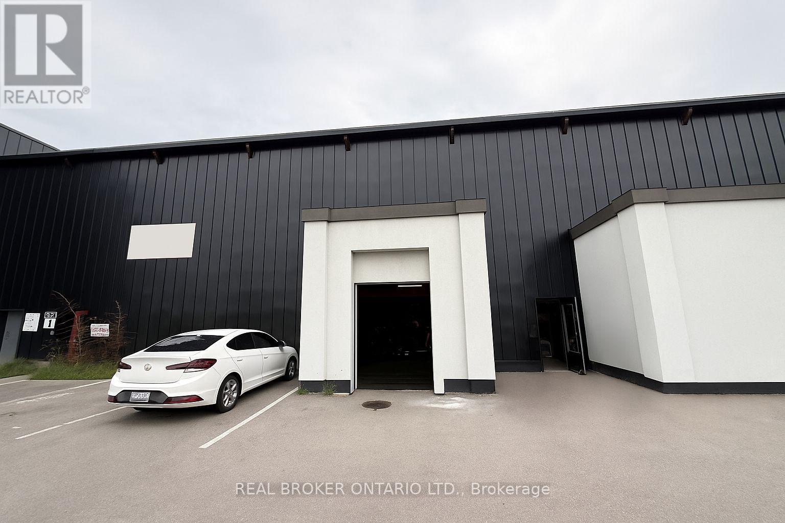 C7 - 4256 CARROLL AVENUE, Niagara Falls, Ontario